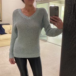 360 Cashmere Italian Yarn peridot low back sweater